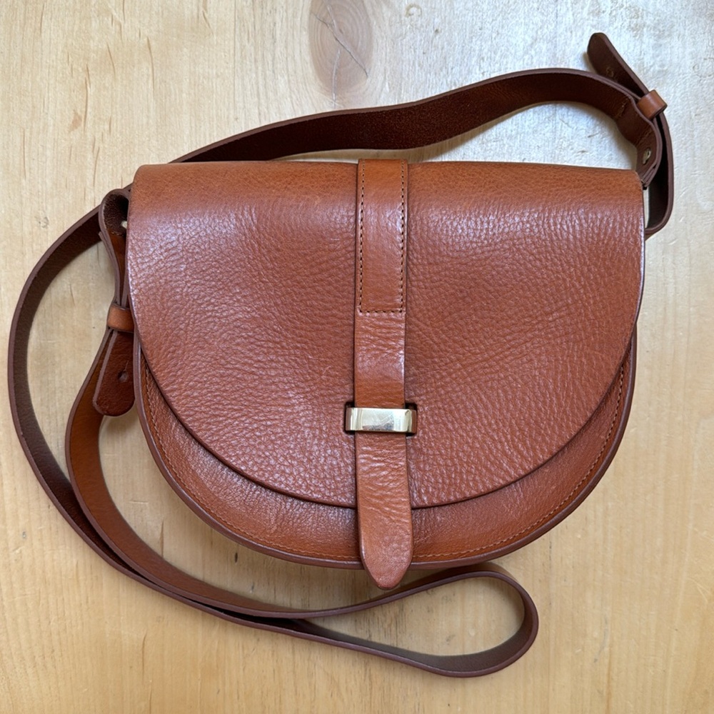 Sezane original Claude tan saddlebag